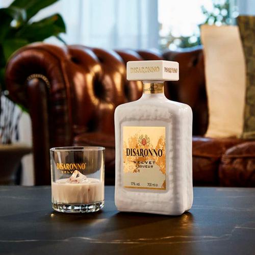 Disaronno Velvet Licor Blanco 700 ml / 23 oz Licor cerveza y vino