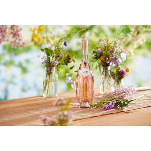 Fleurs De Prairie Rosé Wine with Delicate Red Fruit and Lemon Flavors